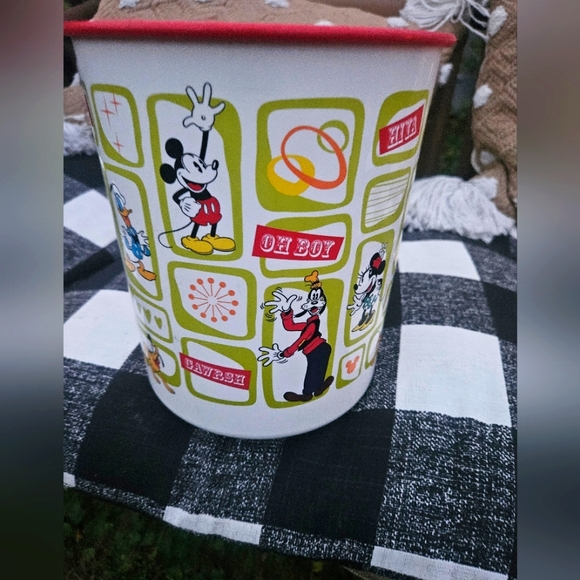 4 Vintage Mickey & Friends Disney Tupperware Canister Set w/ Red Lids - Picture 7 of 16